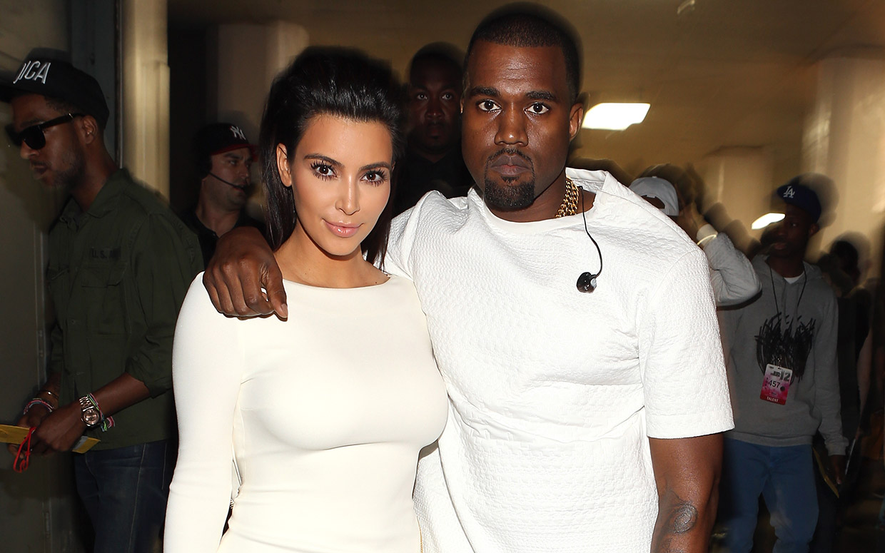 Kim Kardashian şi Kanye West s-au căsătorit!